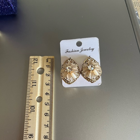 Earrings set brand new - Picture 5 of 5